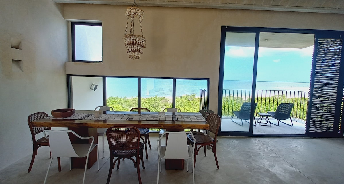 Casa Manuela: Espectacular villa al frente del mar