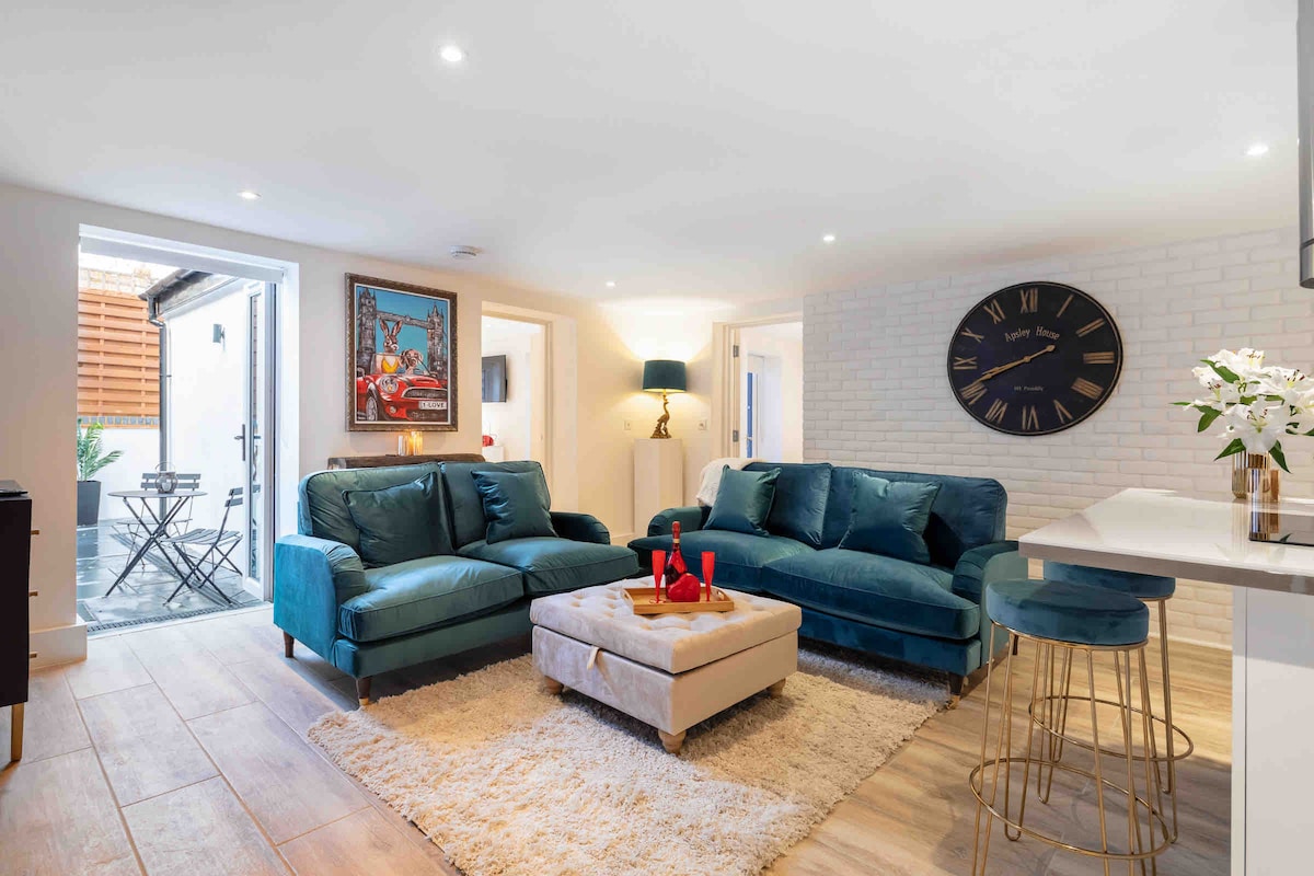 Wanstead, Escape London in London-Luxury 2 Bed