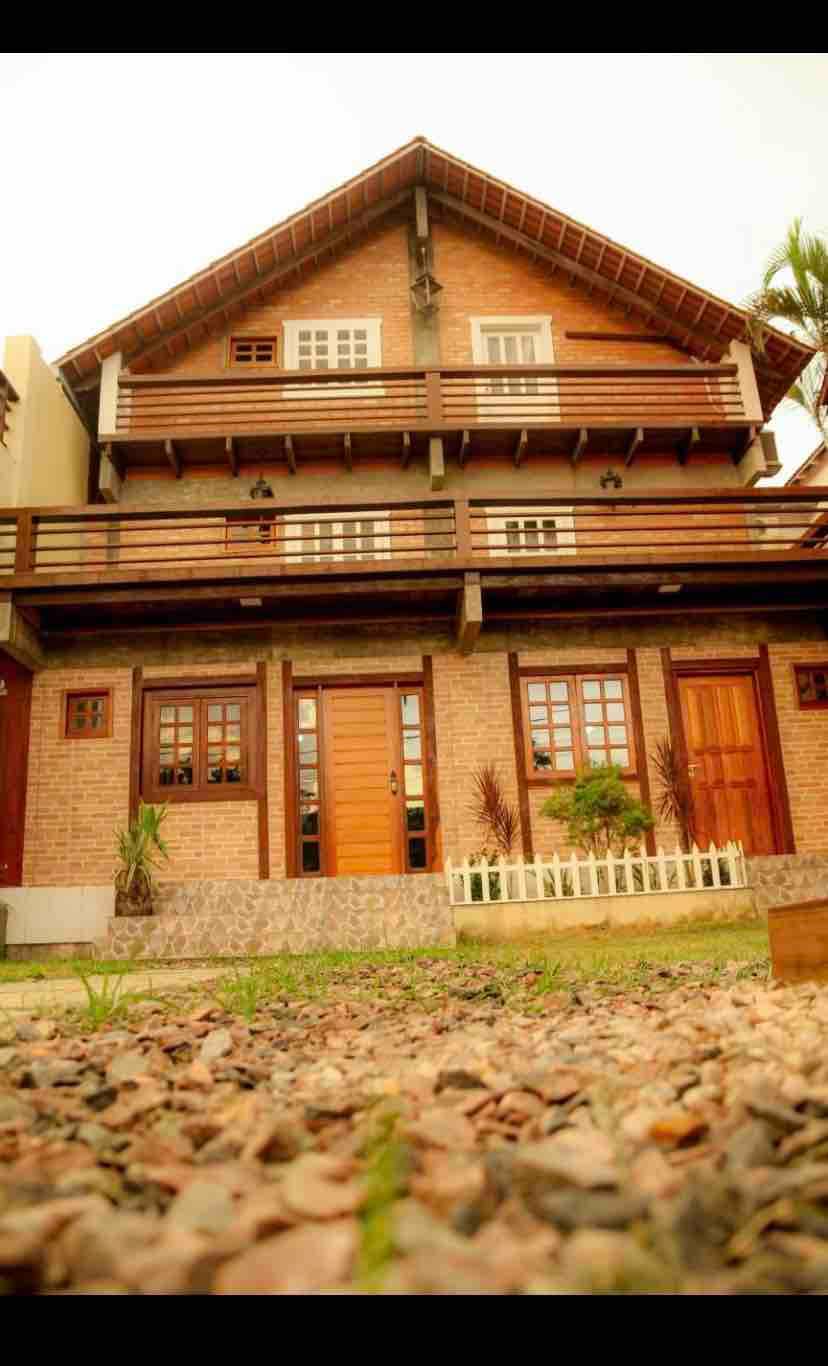 Casa com estilo rústico em Manaus