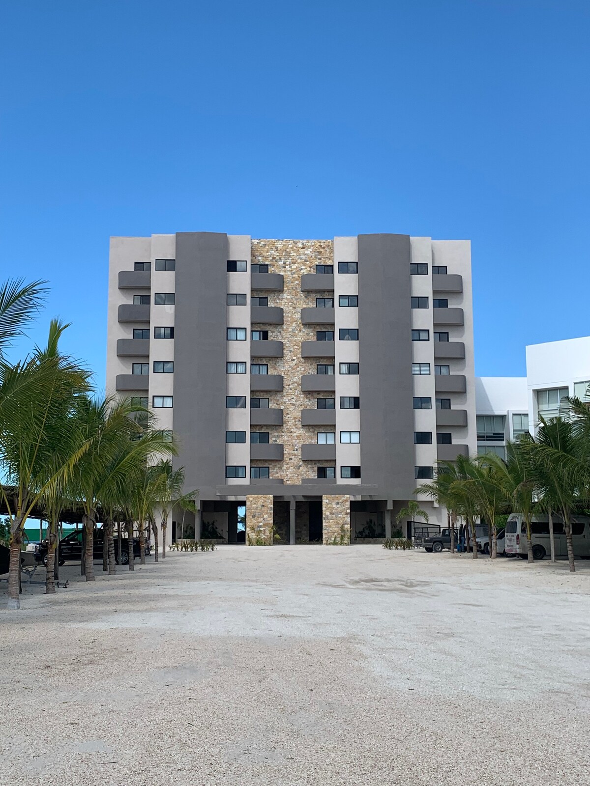 Hermoso Condominio Nuevo en la Playa Uaymitún Yuc.