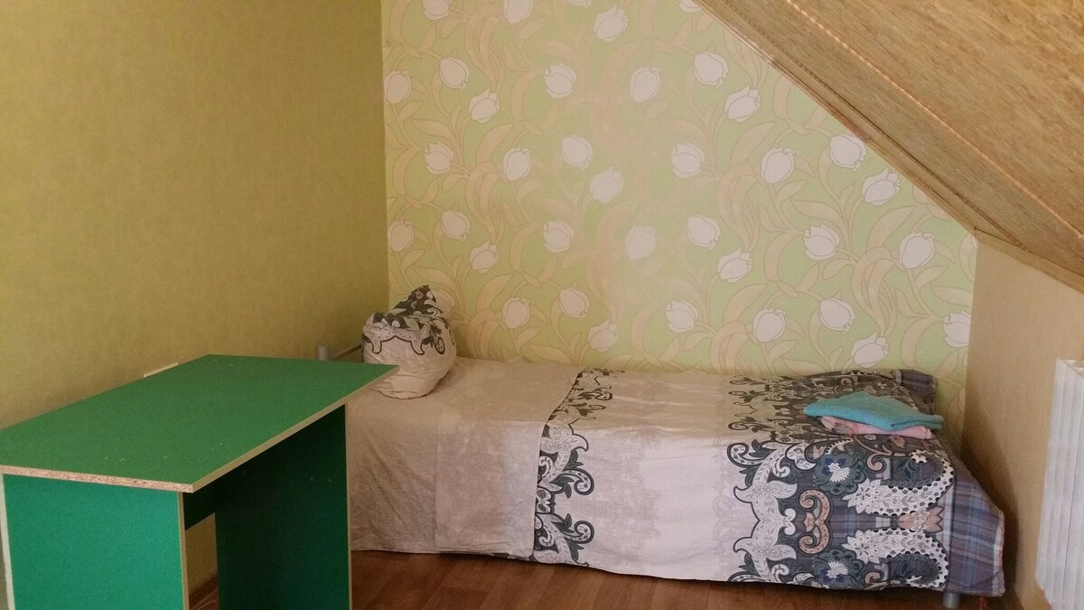 靠近Boryspil-Kiev的私人住宅中的舒适房间
