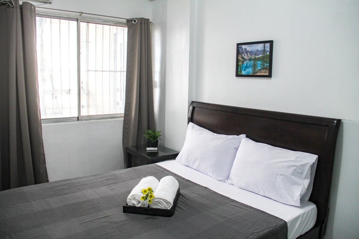 : o)在马卡蒂（ Makati ）享受2间卧室和2个卫生间的安全房源