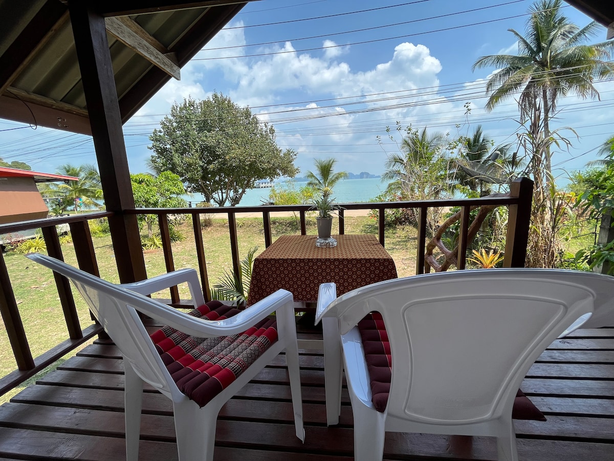 Lay View Bungalow Koh Yao Noi （风扇房）