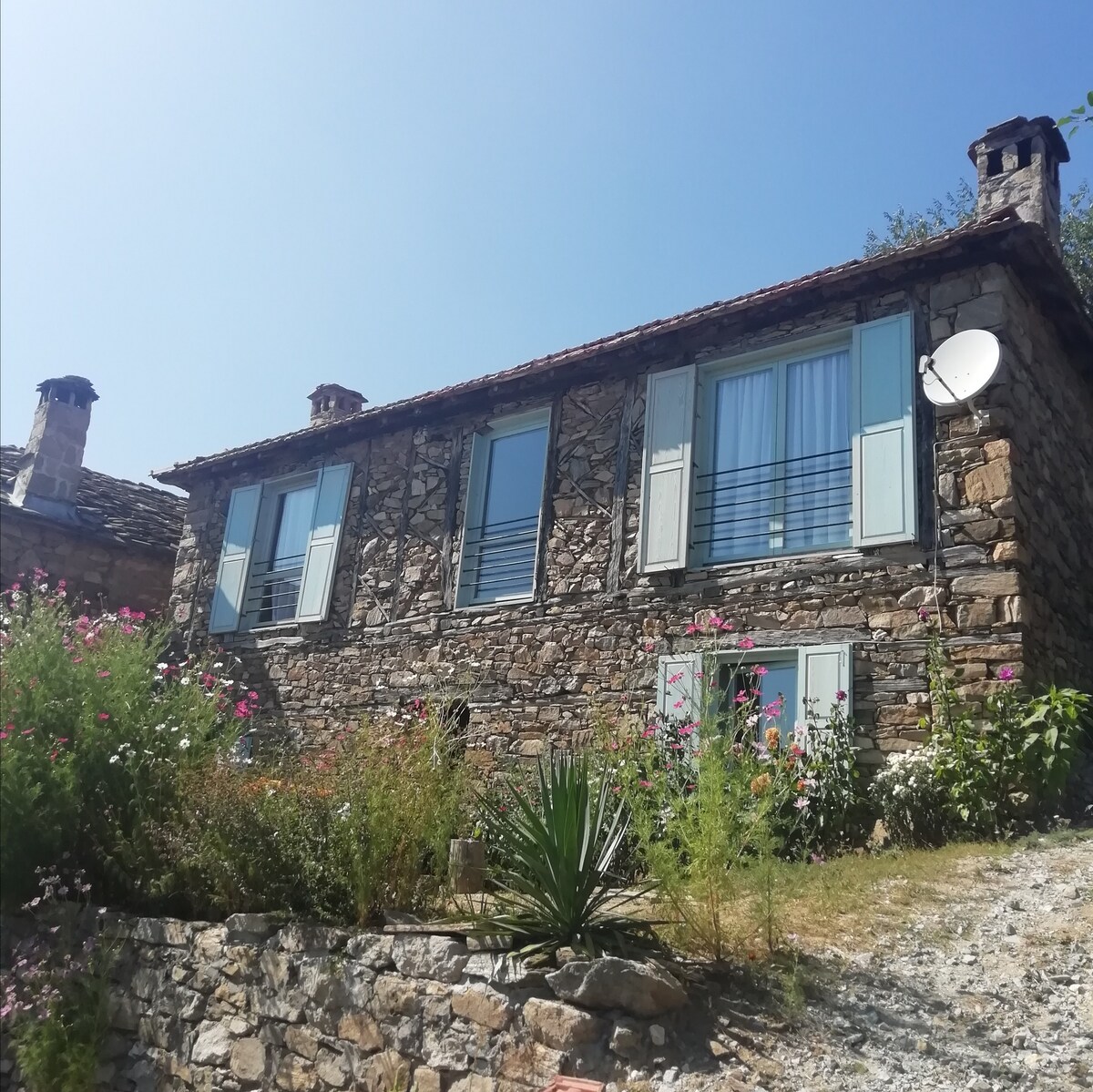 Villa 'The nest', Rhodope mountains, Banite