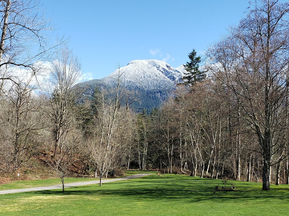 华莱士瀑布小屋（ The Wallace Falls Lodge ） ， 10卧10卫度假木屋