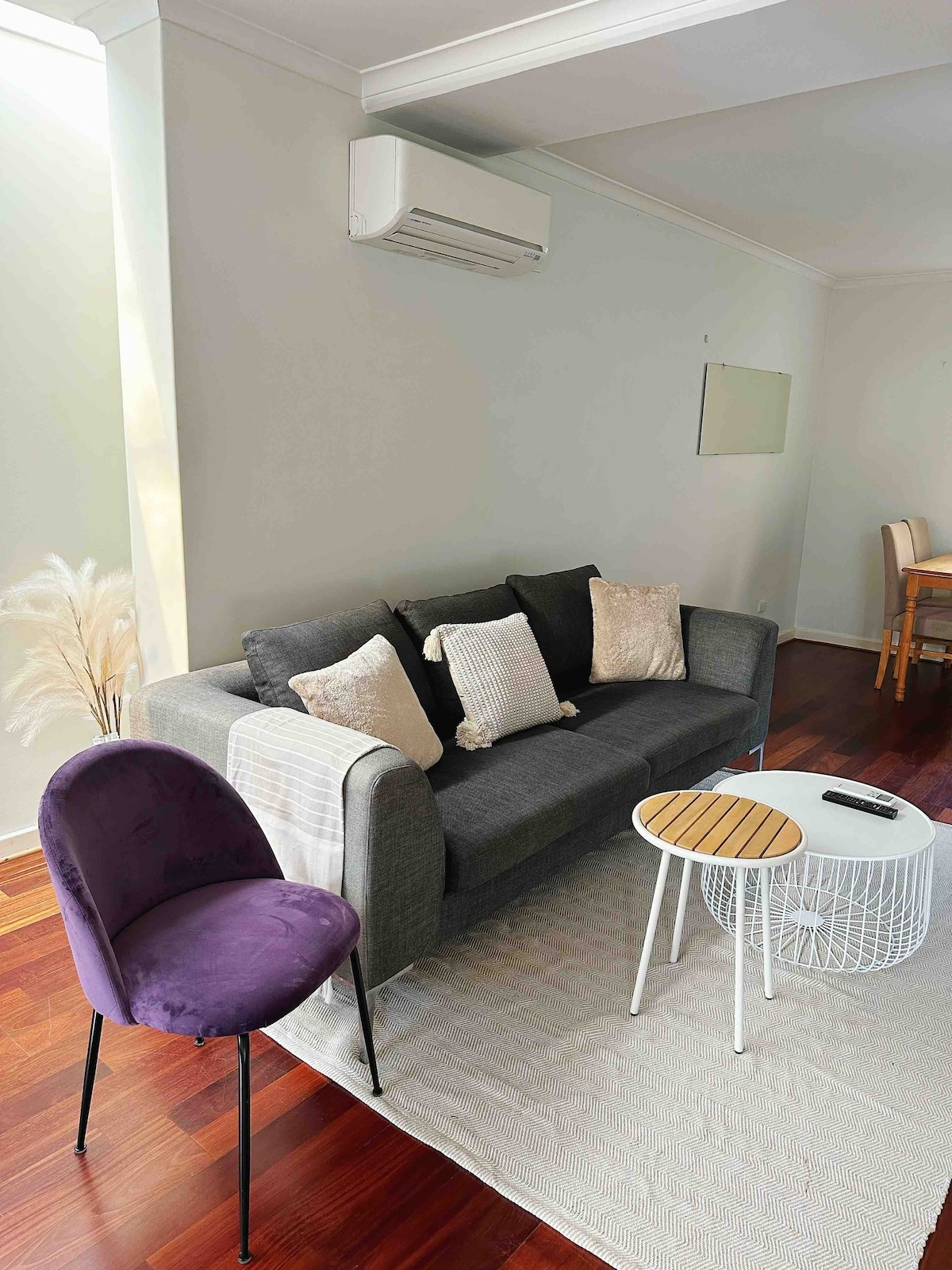 Two storey house in the heart of CBD Free parking!