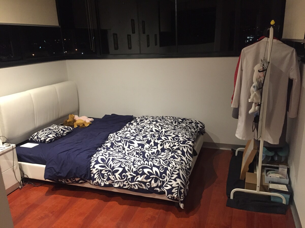墨尔本大学旁温馨整洁的大卧室（靠近市中心）