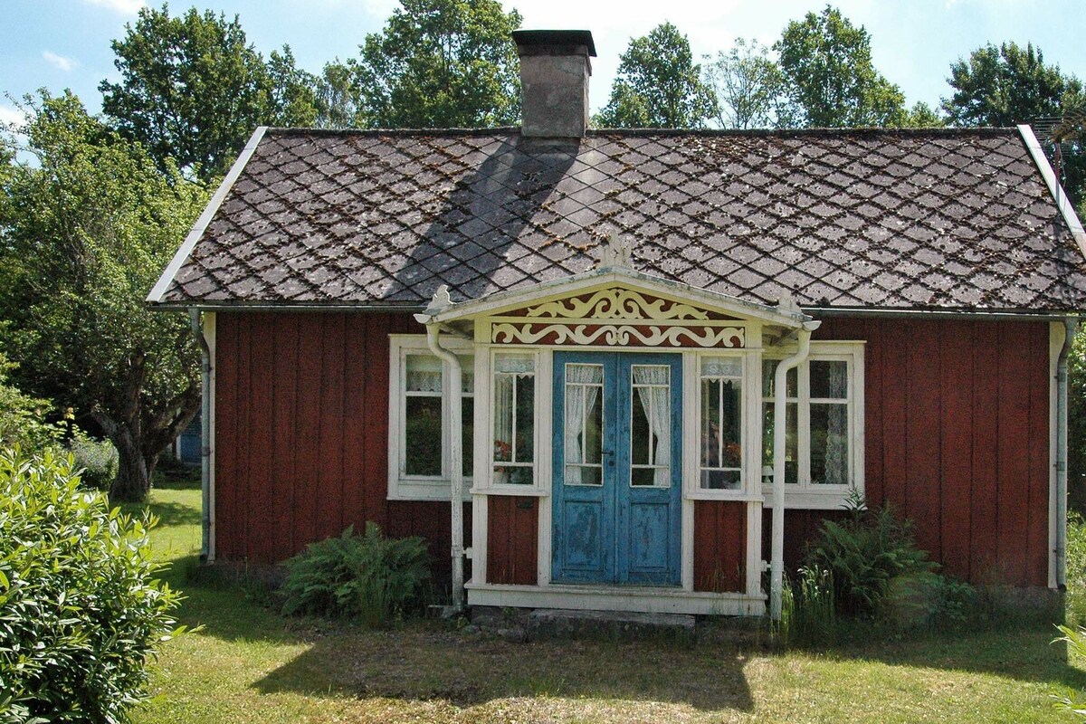 位于kalvsvik的5人度假屋