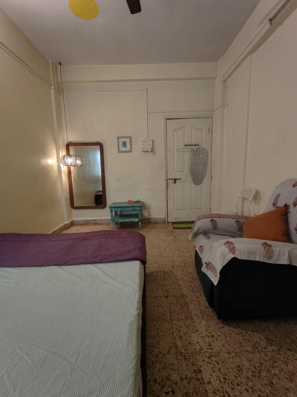 Private Room in a 3 room Flat