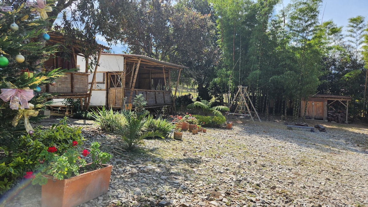 Meseta de Los Ángeles, cabañas de campo