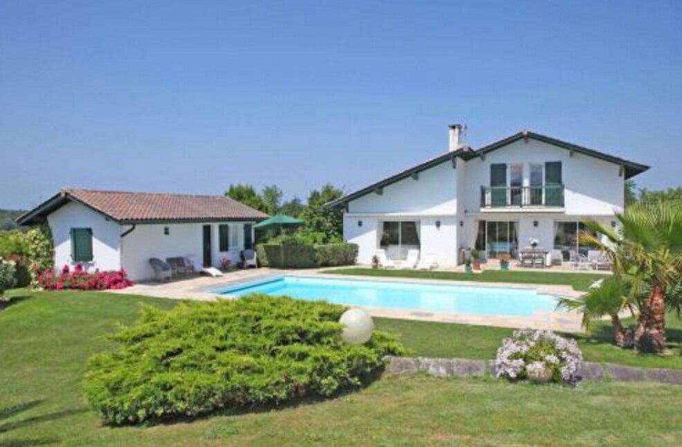 Magnifique maison basque  + piscine