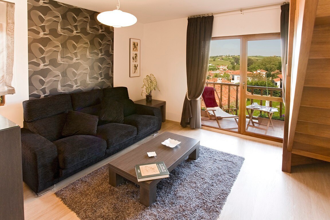 Apartamentos Ciudad de Petra en Santillana del Mar