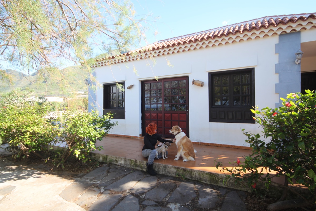 Casa Enriadero ，阿罗查（ Arocha.Finca Rural ） ，与动物共处。