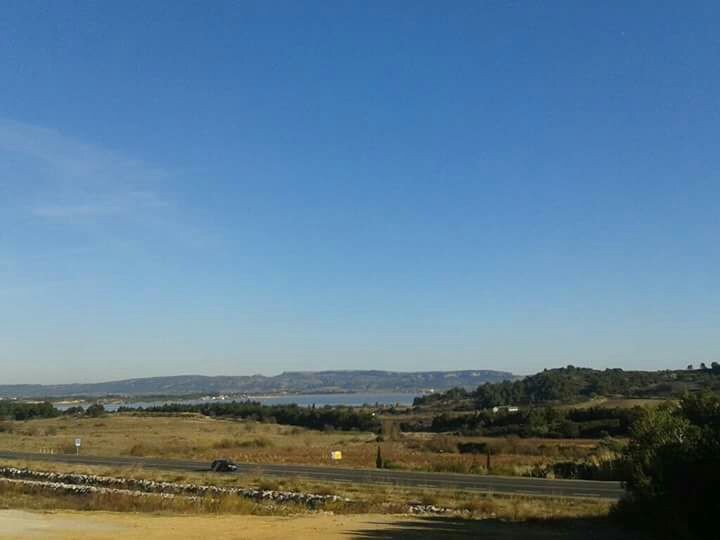 T2 avec vue sur L'étang de Bages et les Pyrénées