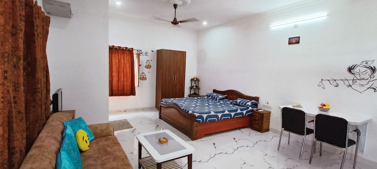 Service Apartment in Udaipur/ Room/Bnb