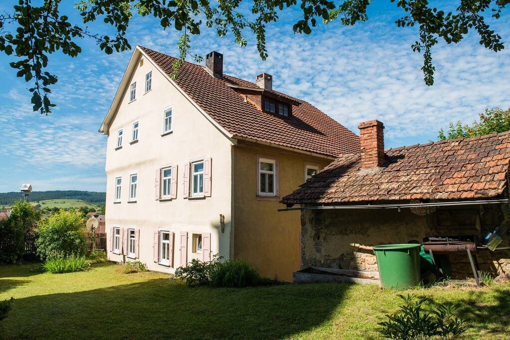Ostheim v. Rhön城堡花园的农舍