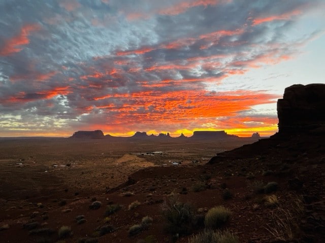 Monument Valley附近的Songbird Tipi