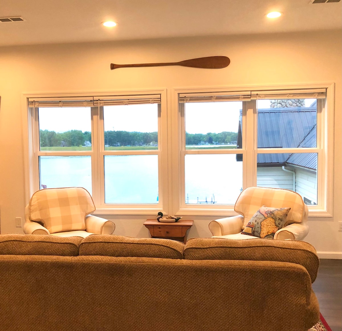 Lakeside Retreat-Baw Beese Lake-Hillsdale, MI