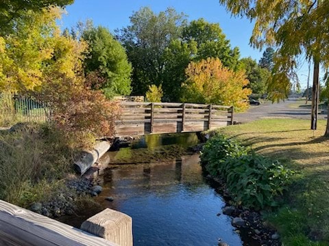 Creekside, Great Views, In Heart of Downtown