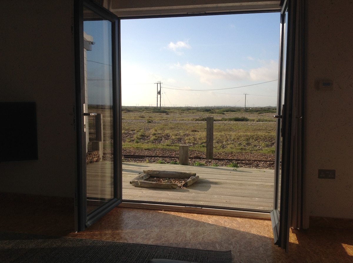 Shingle Shack - Dungeness Nature Reserve