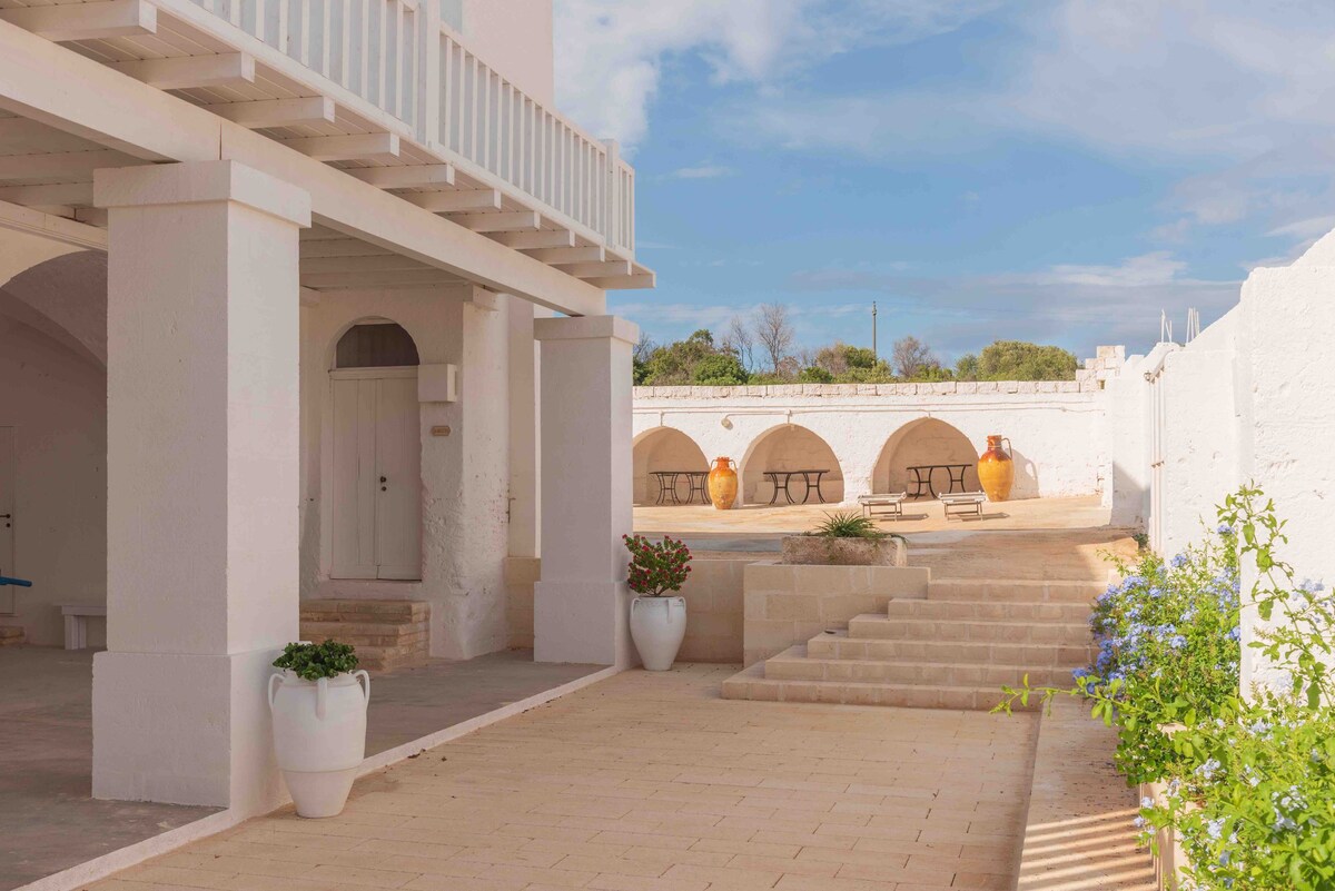 Chic Room with sea view and private beach