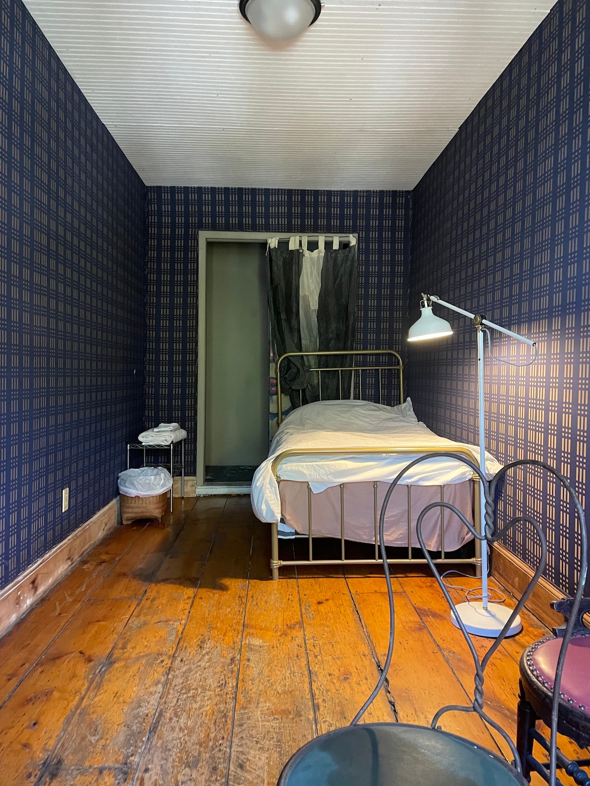 A private bedroom in Brooklyn heights