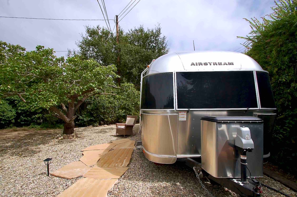 30’ Modern Coastal Airstream.