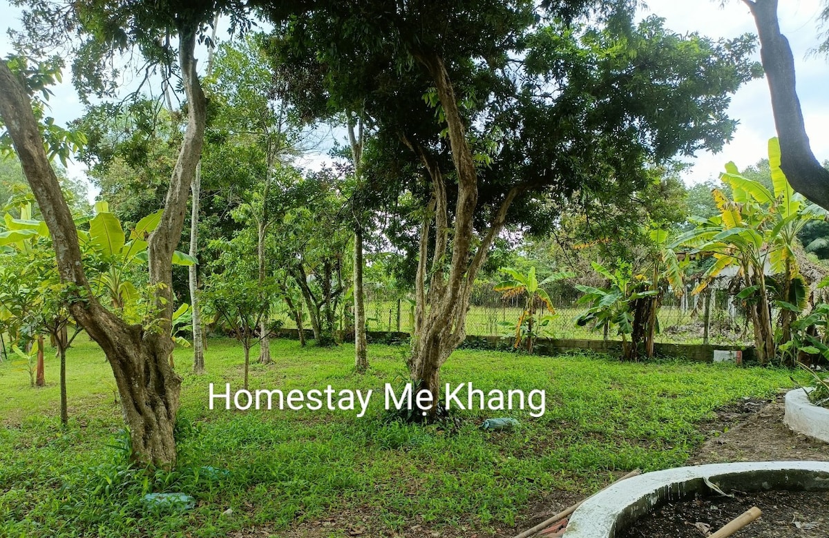 Homestay Me Khang tiếp khách đoàn cắm trại