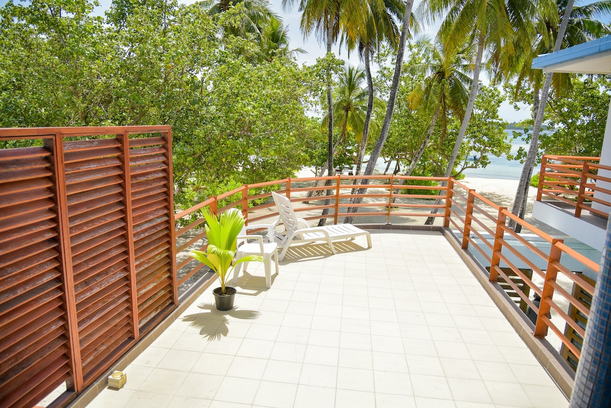 马尔代夫海滩别墅， Himmafushi岛