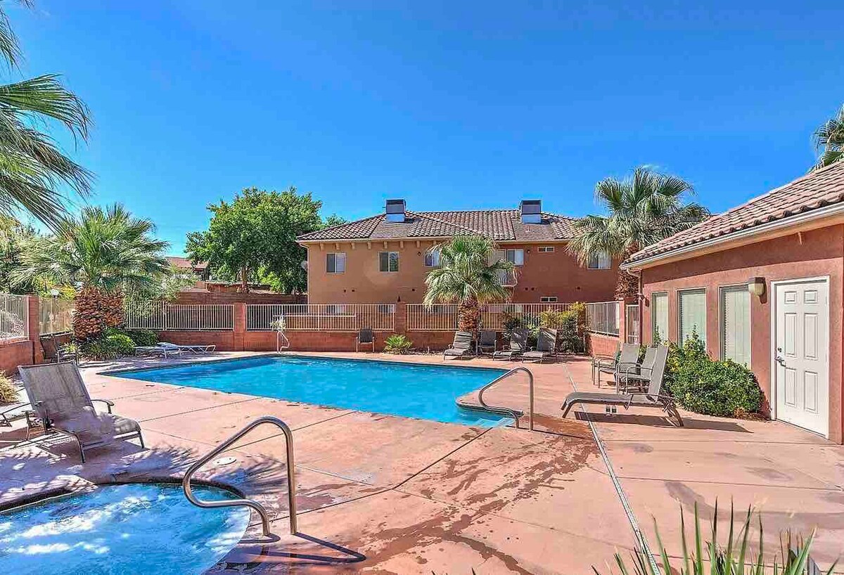 Entire Condo wPool Hot Tub Near Zion National Park