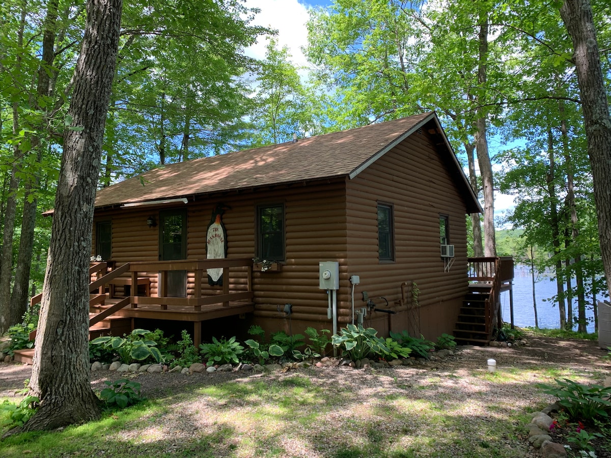 Lakefront Cabin in Birchwood, Wi