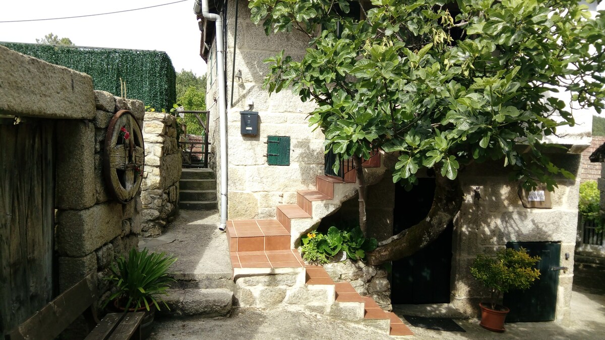 Casa de aldea en Galicia, A Forneira