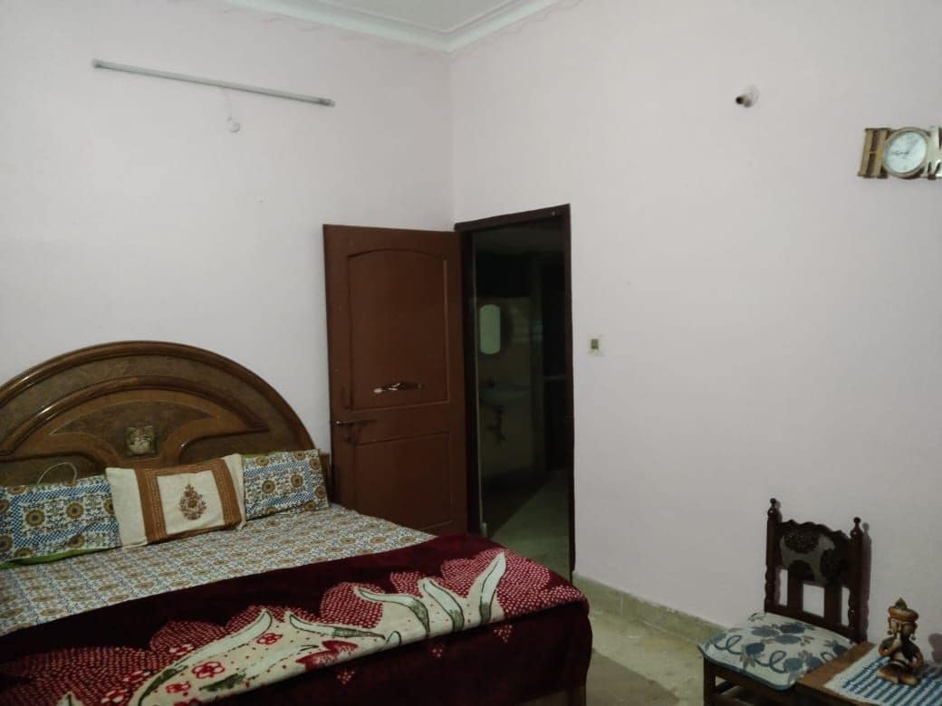 Private Room with bath Arera colony, Bhopal