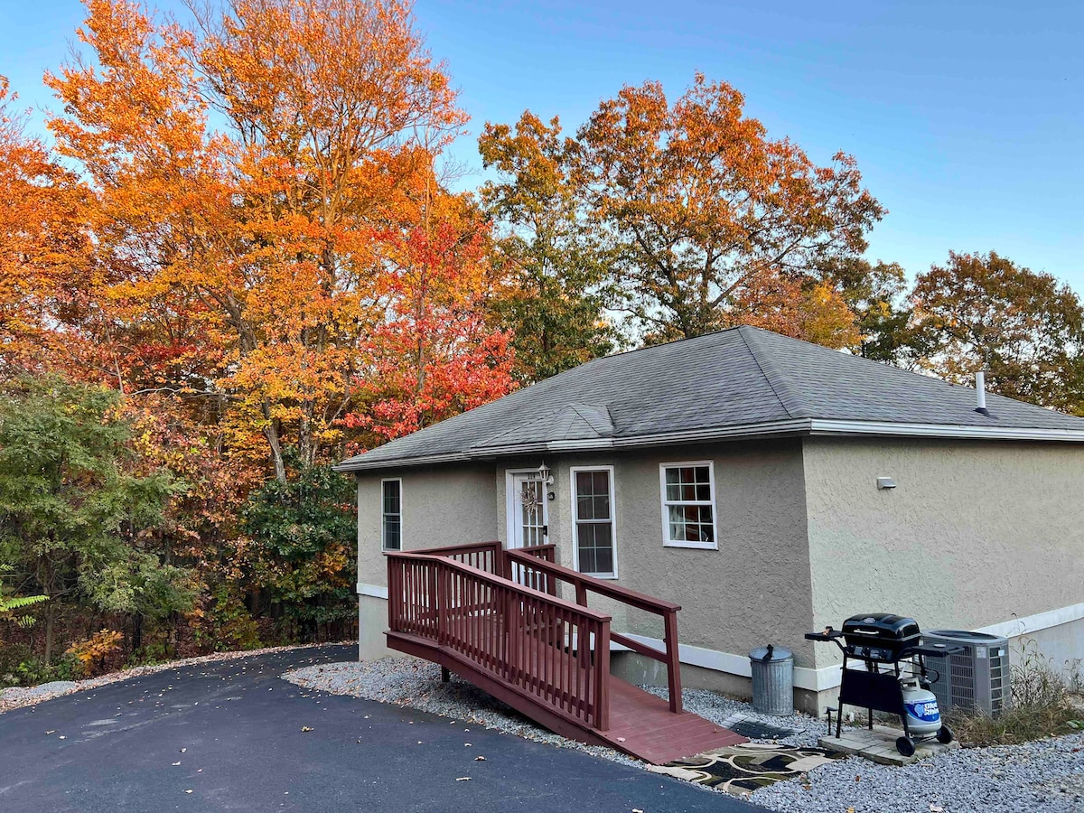 Peaceful Country Two Bedroom House