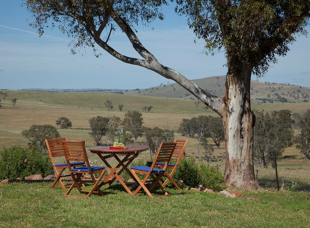 Wantana Cottage Farmstay ，欣赏迷人的景色。