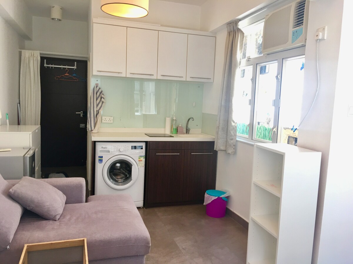 Cute and Cozy Studio in Sheung Wan, long rental