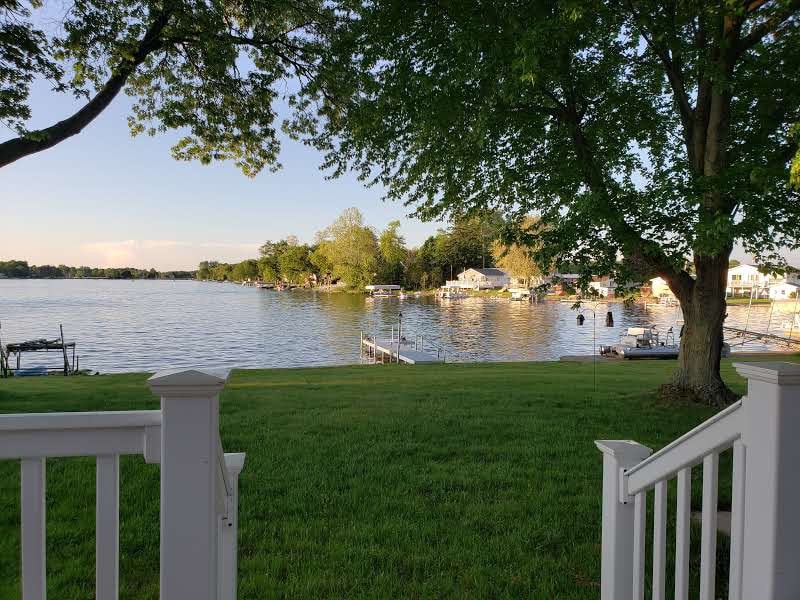 Lakefront Home On All-sports Long Lake