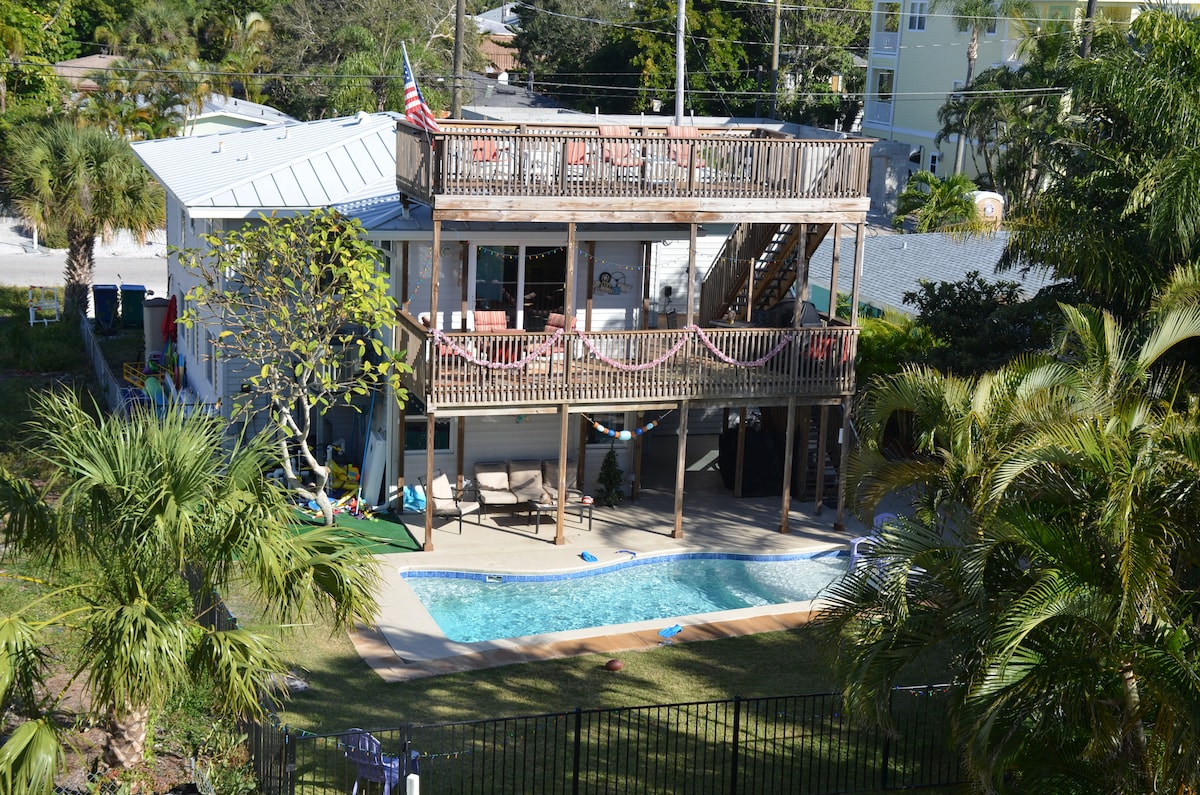 AMI Sunset Beach - Gulf View Retreat w/ Pool+Decks