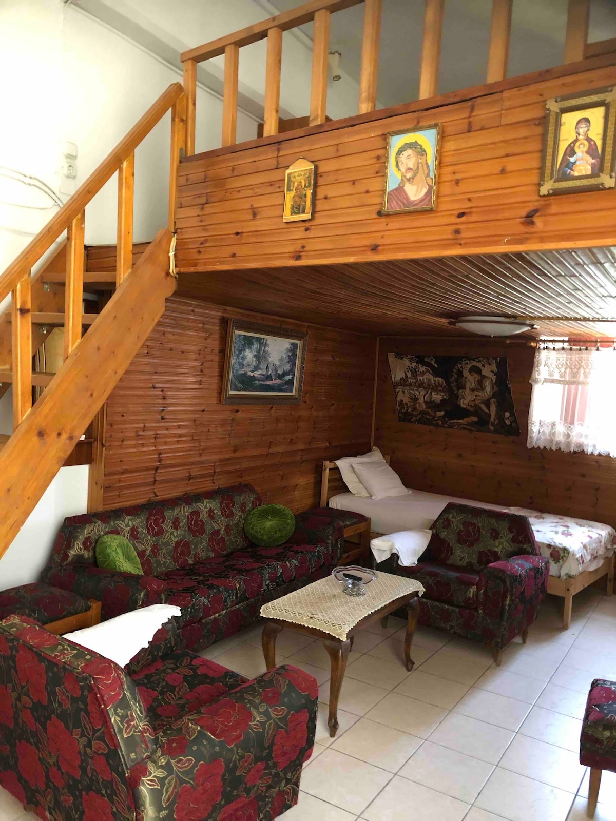 Cosy homestay in farming village