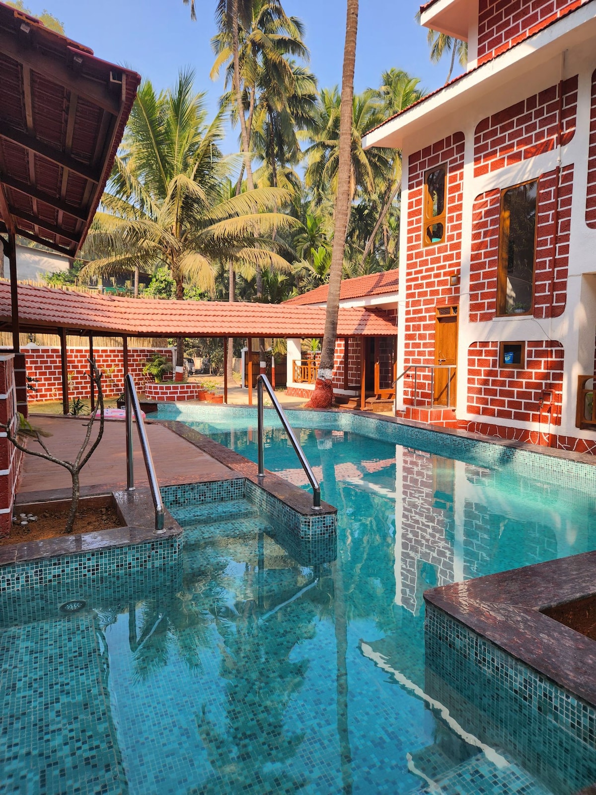 The Chira House
A Heritage Home stay at Alibag