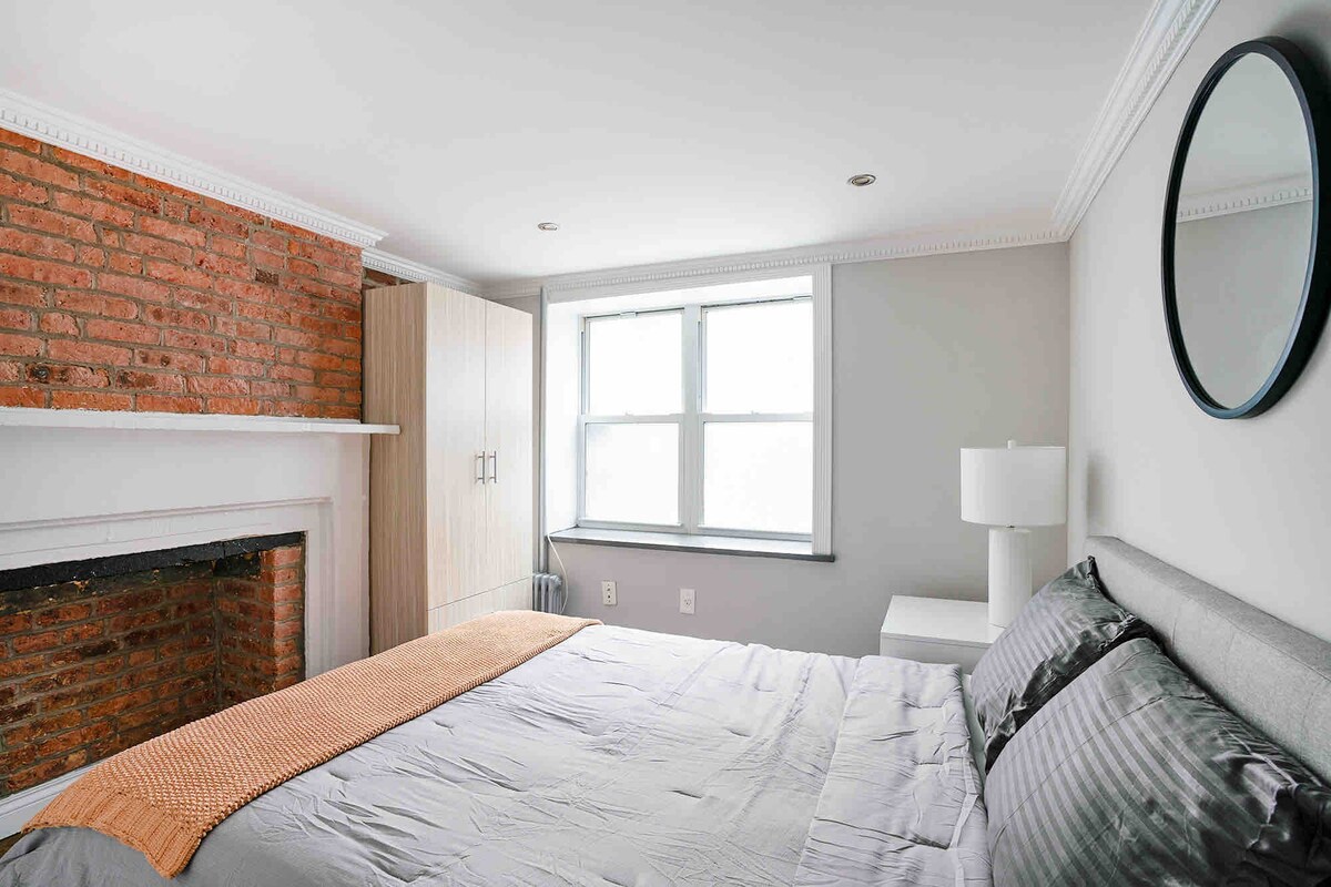 4 Bedroom Charming East Village