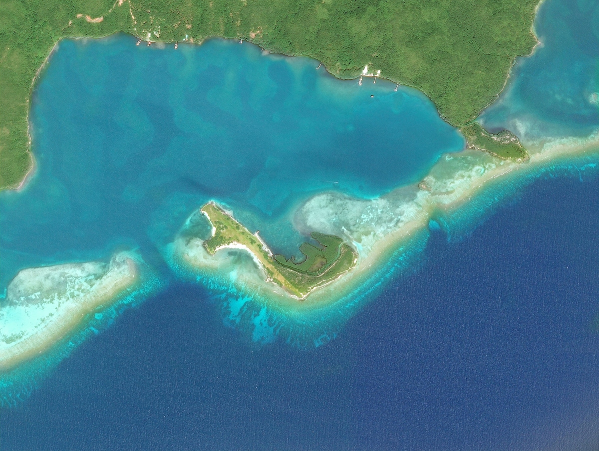 Fort Morgan Cay: All-inclusive Private Island