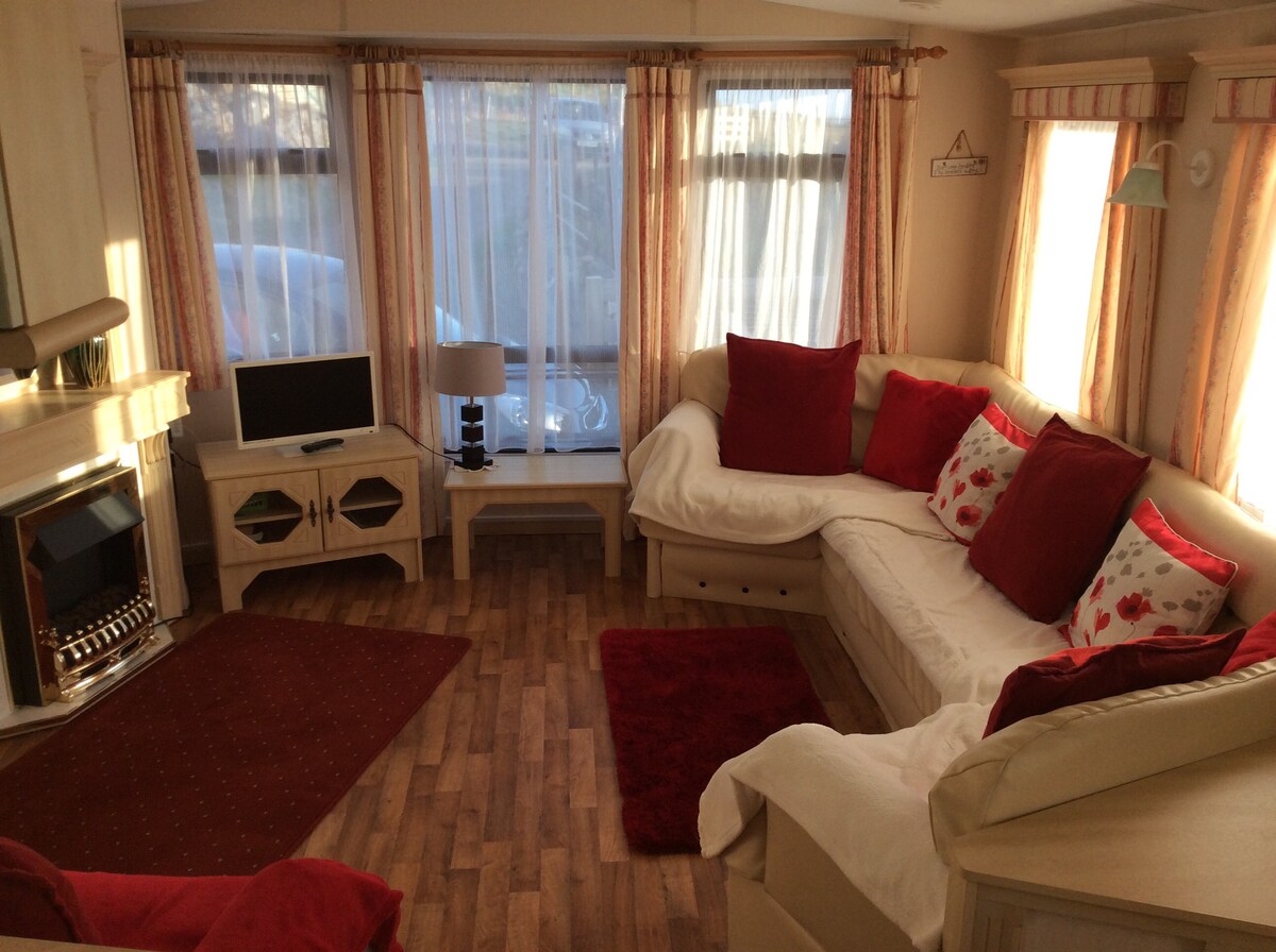 Polin sands caravan