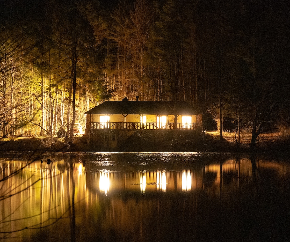 海狸湖畔别墅（ Beaver Lake House ）欢迎来到社交距离之地！