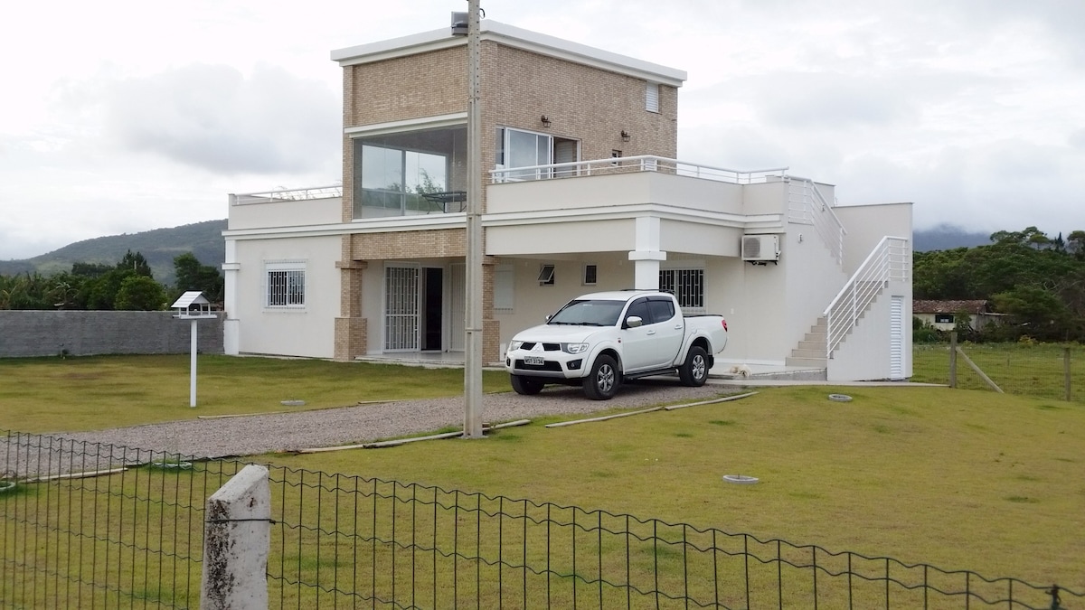 Casa Praia do Rosa / Ouvidor / Linda Kahloo home