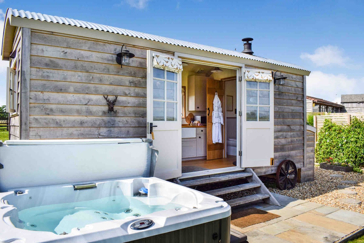 Shepherds Hut #4 at Avon Farm Near Bath