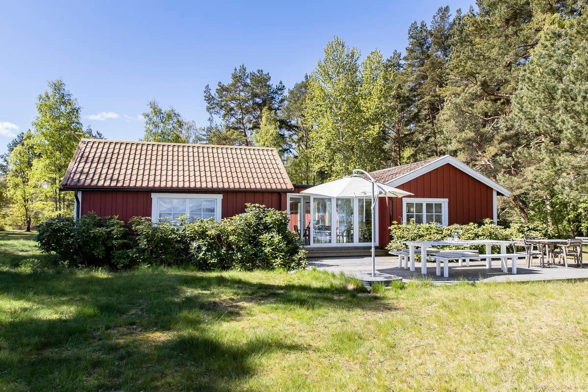 Waterside Swedish Archipelago Summer House