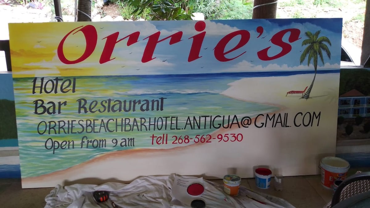 Orrie's Hotel & Beach Bar Upstairs, Room 6