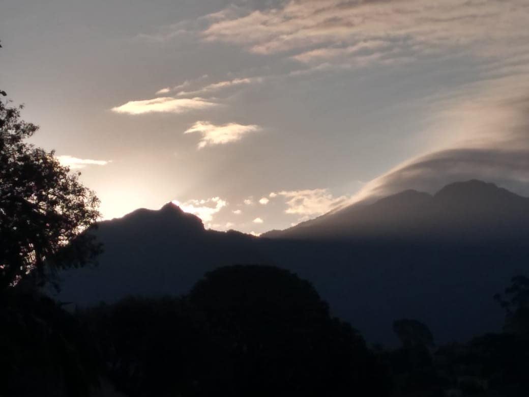 Agradável suíte no centro de Penedo.