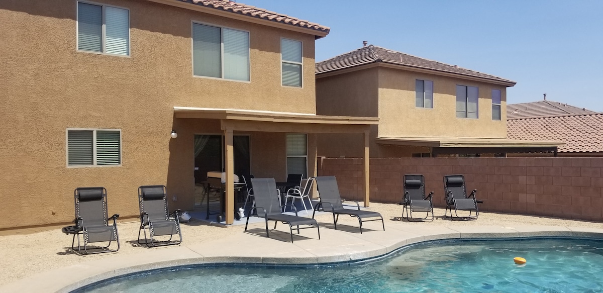 Duskview, K Bed, two 65" TVs, pool in Sahuarita/GV